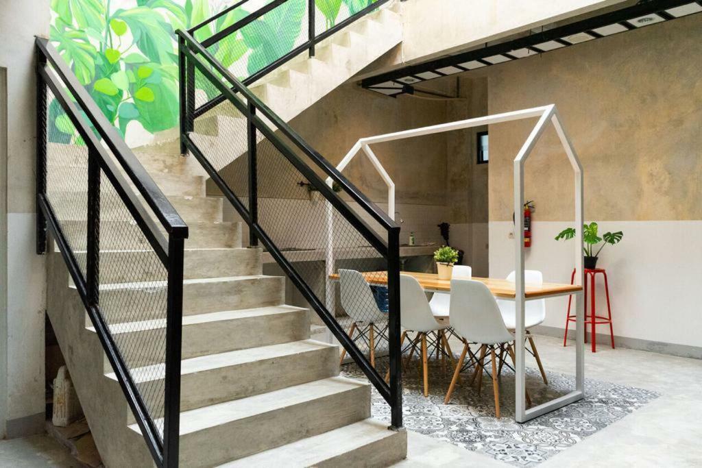 Aparthotel Fybed Semarang Zewnętrze zdjęcie