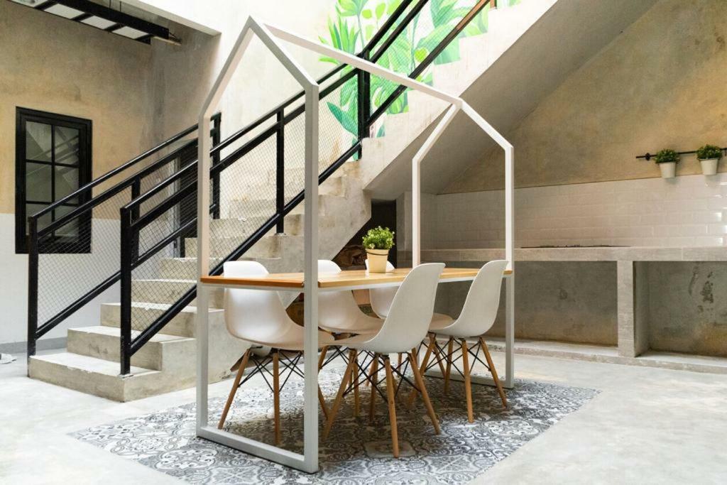 Aparthotel Fybed Semarang Zewnętrze zdjęcie